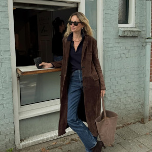 Не скінні і не оверсайз: цю модель джинсів будуть носити всі у 2026 році