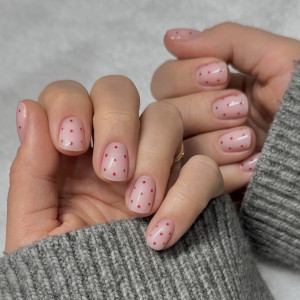 В очікуванні весни: трендові ідеї манікюру для перехідного сезону