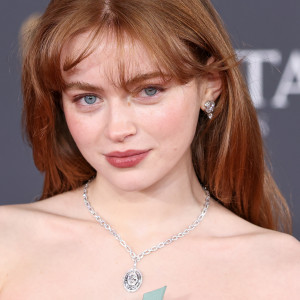 Найкрасивіші beauty-образи зірок з церемонії вручення премії BAFTA 2026