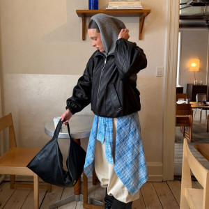 3 готові формули, щоб приміряти вірусний верхній одяг з екошкіри