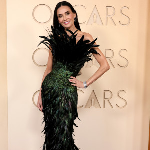 12 найкрасивіших образів зірок на червоному хіднику «Оскара-2026»