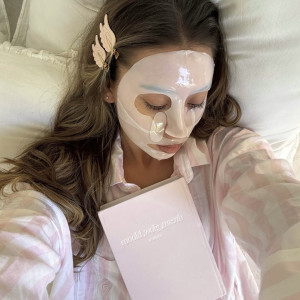 Як зробити пори менш помітними і надати шкірі здорове сяйво: 9 головних правил догляду