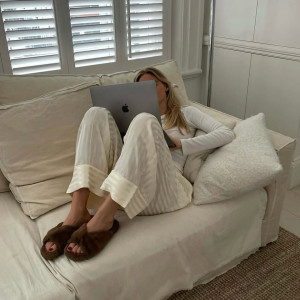 Безкоштовне навчання AI для жінок зі стипендією: в Україні триває набір на програму