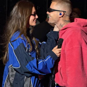 Куртка як у Гейлі Бібер — новий тренд верхнього одягу, що замінить тренчі