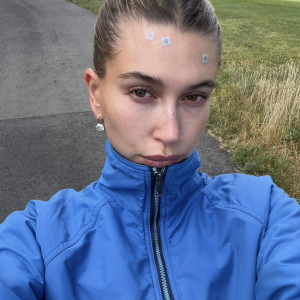 Новий манікюр Гейлі Бібер — nail inspiration серпня-2026