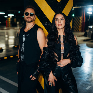 Cosmo слухає: СКАЙ і JAMALA вперше заспівали разом — слухаємо рок-колаборацію «Божевільні»